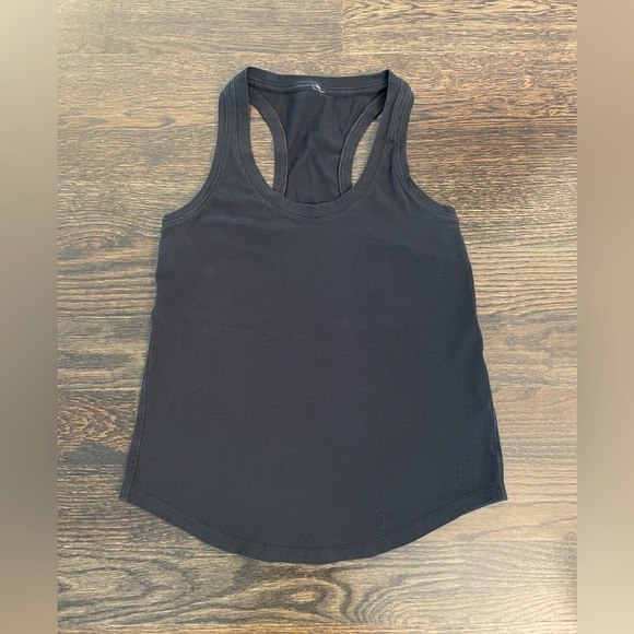 lululemon - THREE Love Air Tanks - Picture 3 of 7